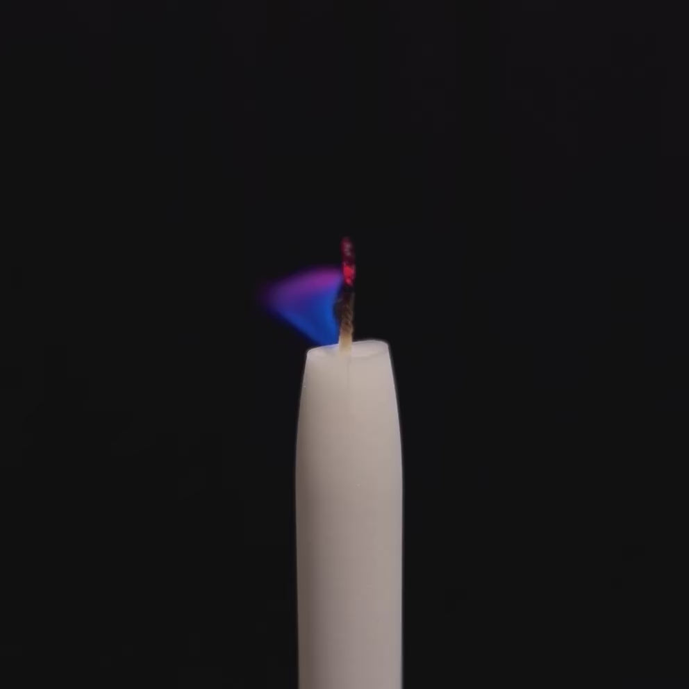 No. 1 – bougie pour bougeoir à flamme colorée